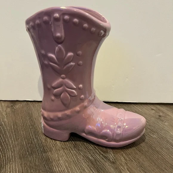SOLD!!Super Cute Jessica Simpson Iridescent Cowboy Boot Candles-Set of 2- NWT - Picture 4 of 9